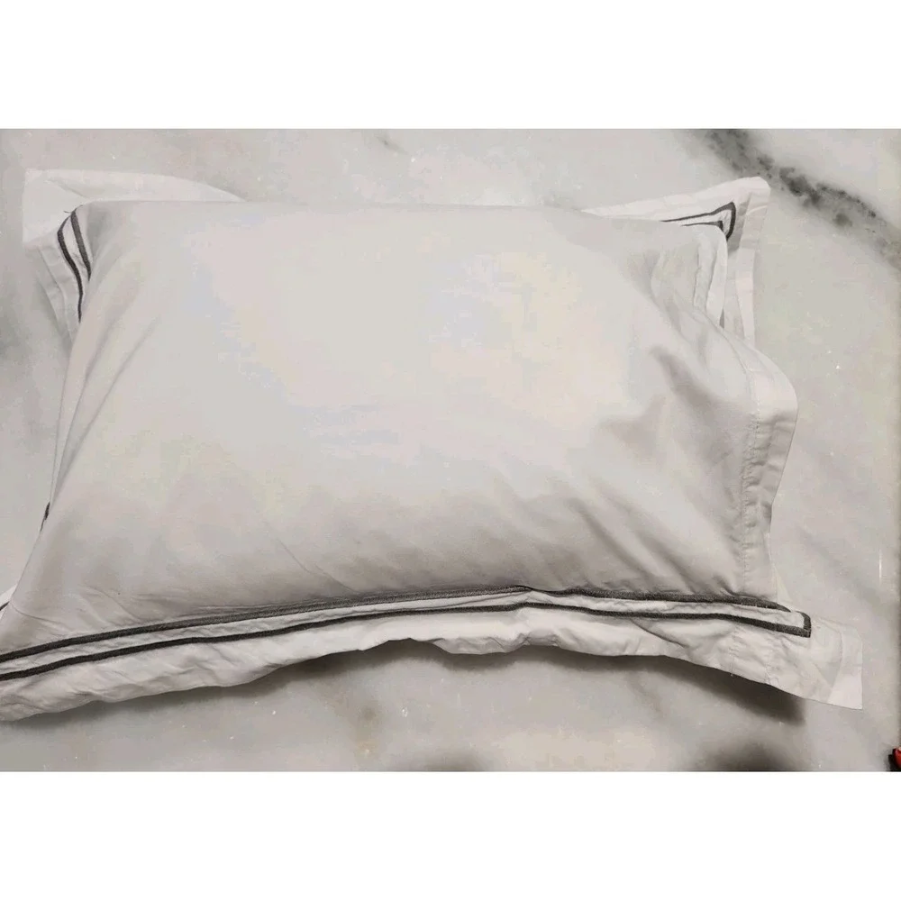 RESTORATION HARDWARE RH 20x16in White Gray Italian Hotel Satin Stitch Boudoir
